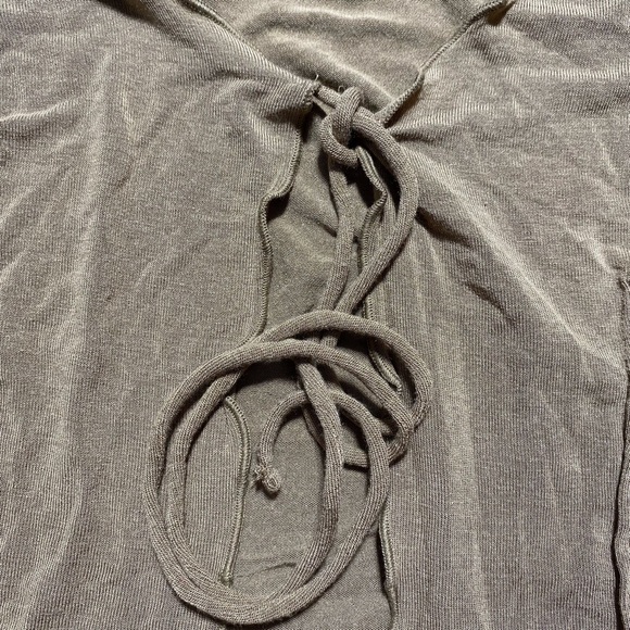 Forever 21 Womens‎ Lettuce Edge Tie Front Bell Sleeve Top Small Brownish Green - Picture 7 of 8